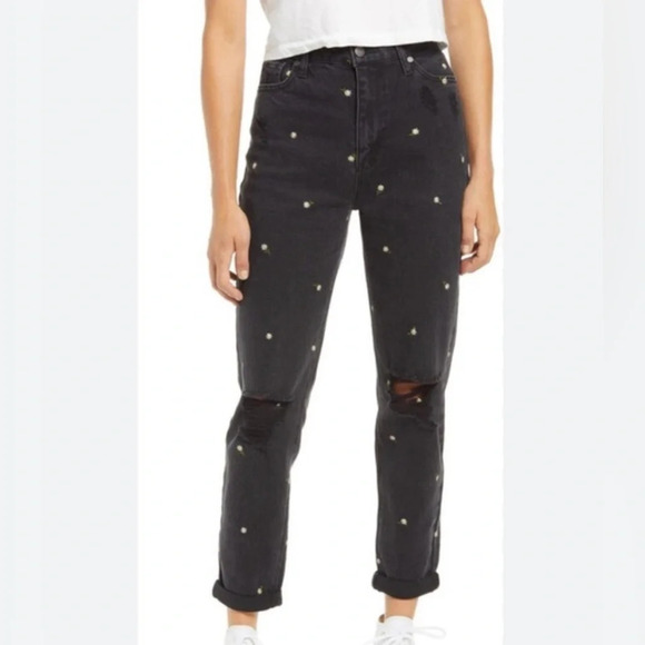TINSELTOWN High Rise Daisy embroidered Mom Jeans - Picture 1 of 8